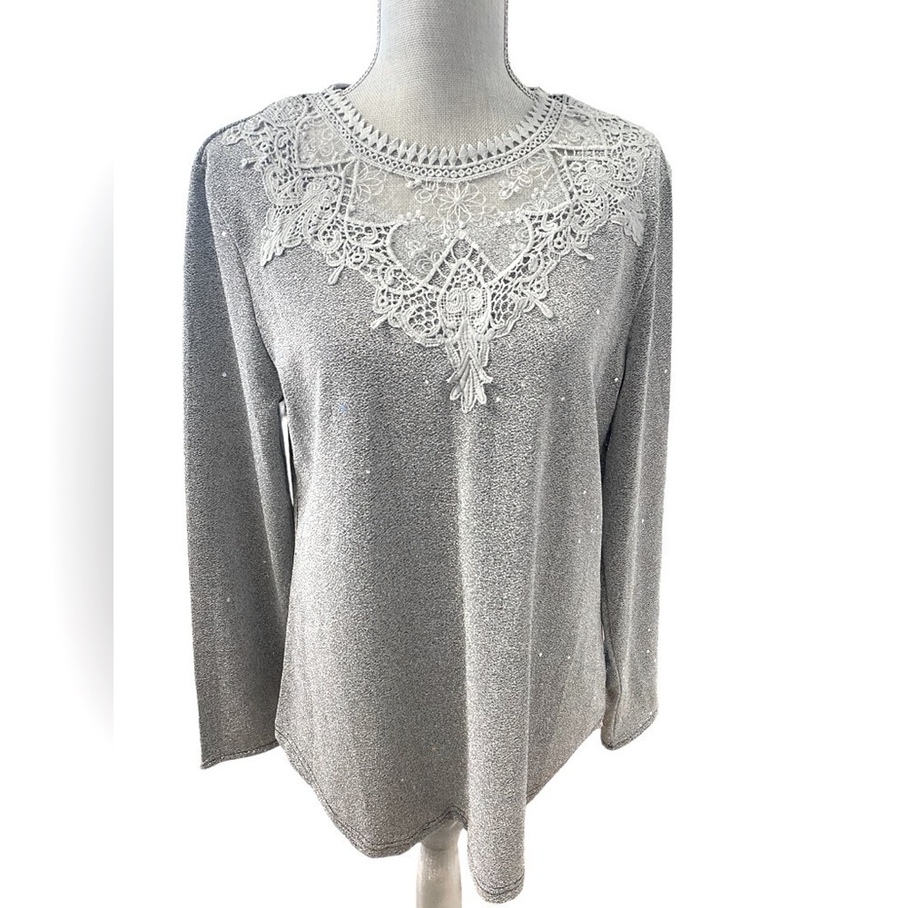 Noracora Sparkling Top Size Large NWT 0628